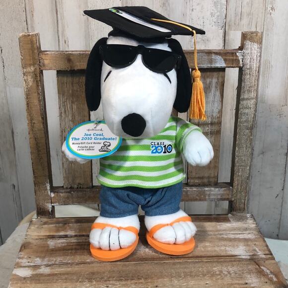 NWT Hallmark 2010 Graduate Snoopy Gift Card Holder Plush - Stands on his own! - Picture 1 of 7